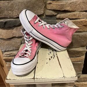 Converse Chuck Taylor Pink High-Top‎ Sneakers